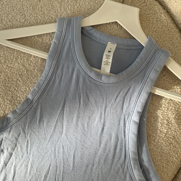 NWT Lululemon Hold Tight Tank - Linen Blue - Size 4 - Picture 4 of 4